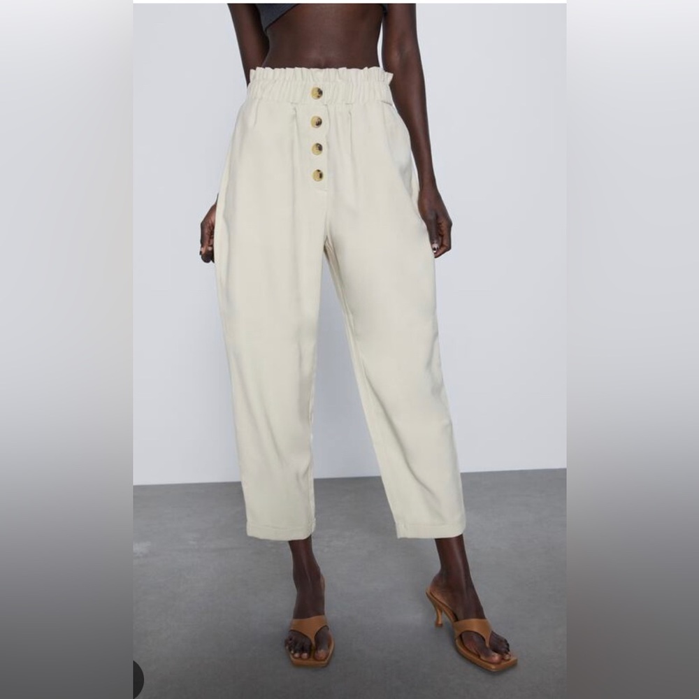 Zara Paperbag trousers - Picture 1 of 6